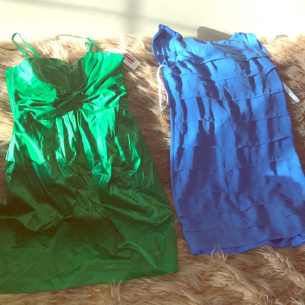 Lot of x2 size 4 dresses